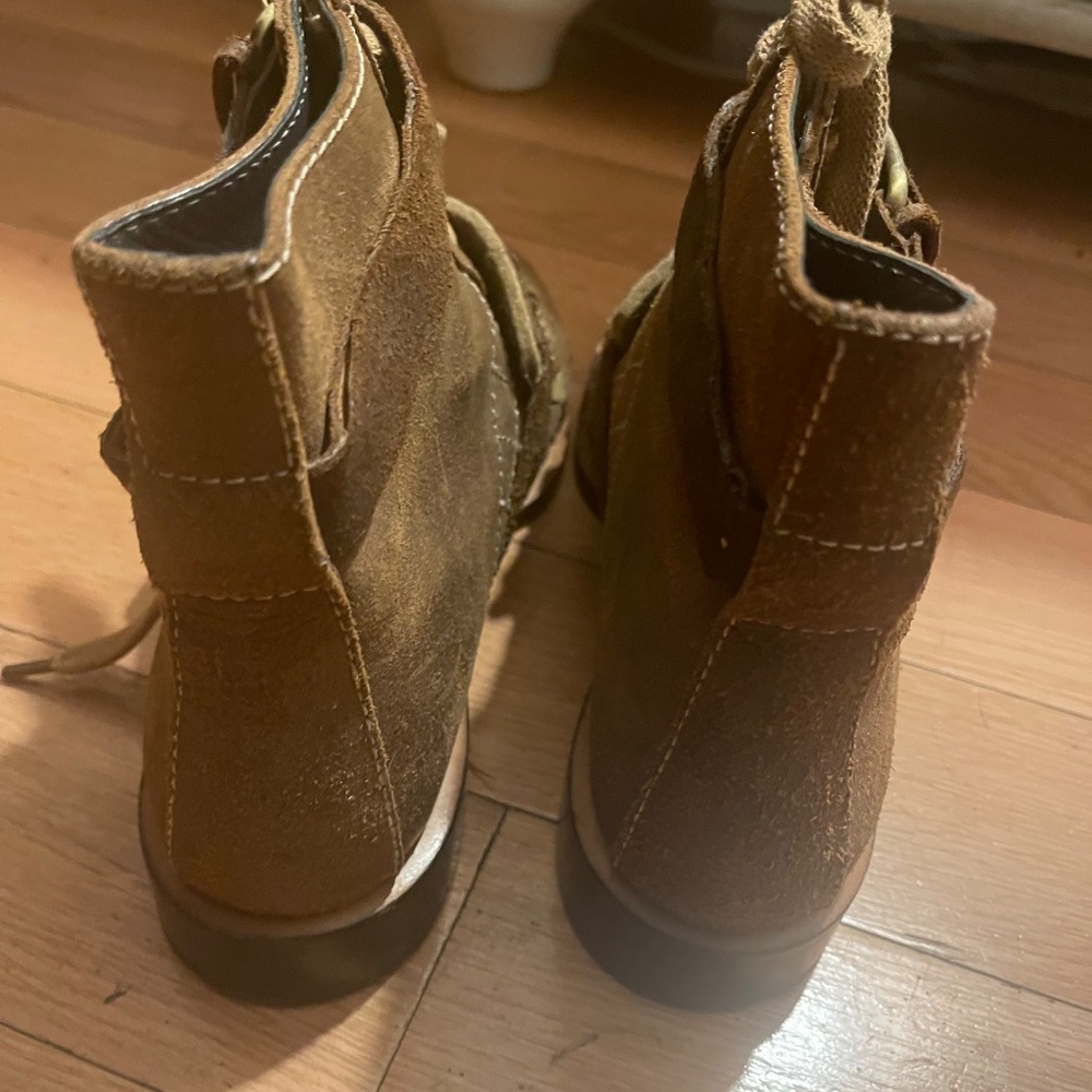 Channel ankle boots - Picture 3 of 3